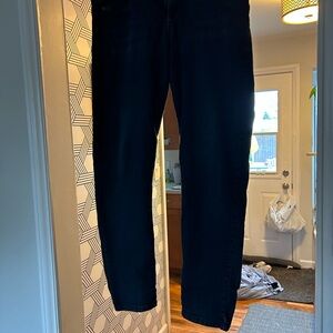 Democracy 6-pocket jean, distressed skinny ankle look. In good condition.